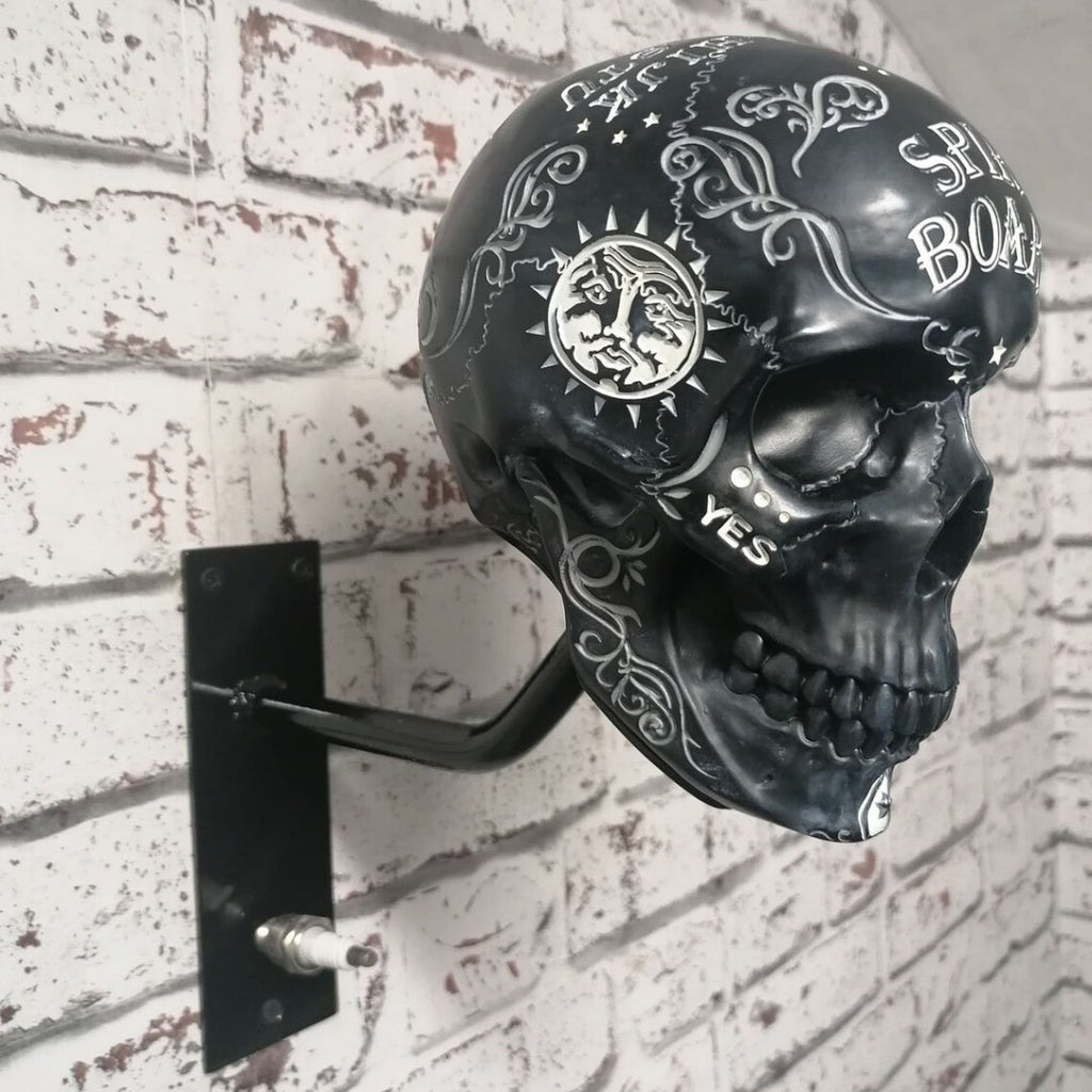 LAST DAY 70% OFF -Motorcycle Helmet Spirited Skull Stand
